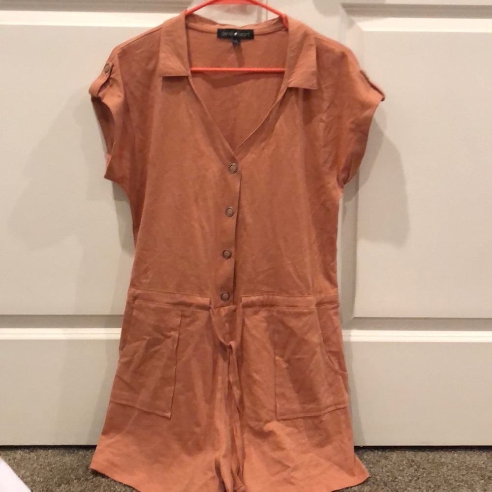 Super cute light  romper